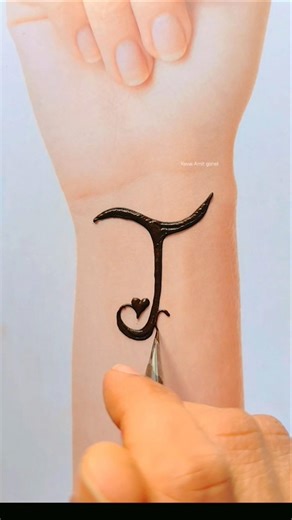 Stylish J Letter Heart Mehndi Design 💖 | Simple & Elegant Alphabet Tattoo #Shorts