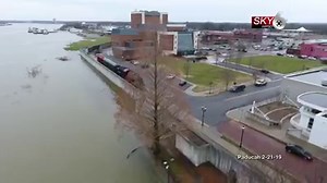 57K views · 261 reactions | Floodwaters near the wall. This is Sky 6 video we took Thursday of the Ohio River flooding in downtown Paducah. | WPSD-TV | Facebook