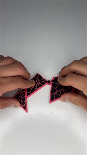 3D Printed Square to Triangle Fidget | Mind2make