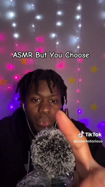 Which one did you choose?? #asmr #visualasmr #asmrhandmovements #asmrmouthsounds #asmrvisual #asmrvisualtriggers #asmrsounds #asmrtiktoks #personalattentionasmr