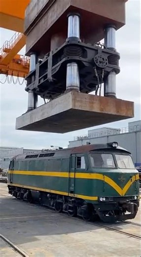 🚂 Giant Hydraulic Press vs Locomotive: Absolute Destruction!