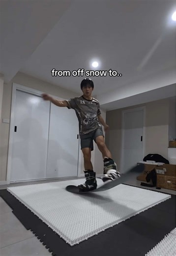 Comment “training” to download my FREE Groundtrick Fundamentals Guide to get started on your journey😁 Sasha Drive combo from off snow to on snow 🔥 Inspired by: @The Butter Dojo 🧈⛩️ & @りょぺす🏂 Follow to see my progression and for more tips I’ve learnt along the way. Board : Crooja Mantis 152cm #snowboarding #groundtricks #fyp #グラトリ #snowboardtraining