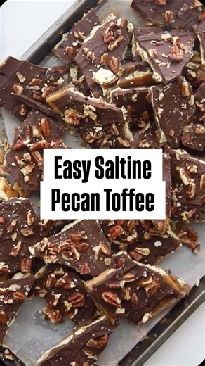 Here’s a great way to turn saltine crackers into a totally delicious dessert! ✔️comment below with the word RECIPE, and I’ll send you a clickable link to the recipe! #saltinetoffee #christmascrack #recipeboy | RecipeGirl