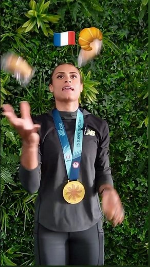 Sydney McLaughlin Levrone juggling cookies