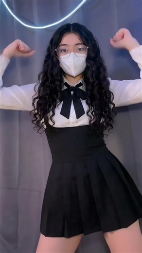 Loney Loney Dance Cosplay Tutorial