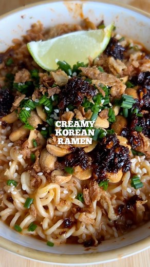 Jacob King on Instagram: "CREAMY KOREAN RAMEN 🍜 written recipe below 👇🏾 This dish is were the style of Japan meets the flavours of Korea, for a delicious and rich ramen 🍜 👇🏾ingredients👇🏾 -1 tbsp mayonnaise -2 tsp gochujang paste -1 tsp Korean chilli flakes -1 tbsp soy sauce -1 tsp garlic powder -juice of 1 lime -1 tsp brown sugar -1 cup veg stock -ramen noodles, chilli oil, fresh chives, crispy onion, sesame seeds, nori sheets, crushed peanuts 👇🏾method👇🏾 -mix up the broth, with the h