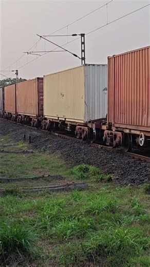 40 cargo containers in double engined train