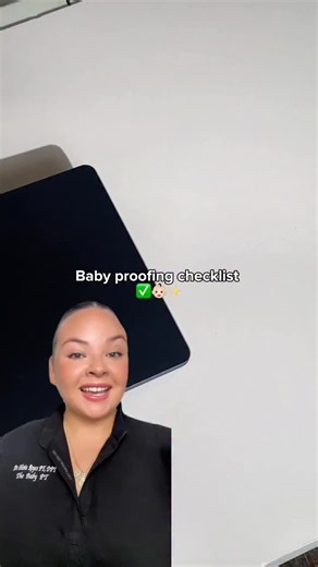 Dr. Olivia Reyes | Baby Expert on Instagram: "Your babyproofing checklist — straight from a pediatric PT and mom. ✅👶🏻 Start when baby starts crawling, and make safety stylish with @get.pom . Use code POMOLIVIA10 to save! #babyproofing #newparents #pediatricPT #PomPartner"