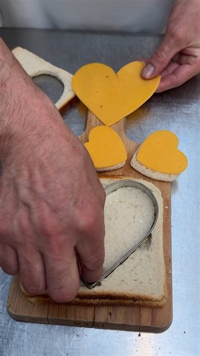 Rabbit Grilled Cheese! The perfect blend of cute & cheesy 🧀🐰 | Chefclub Network