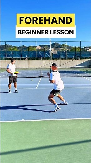 How to Hit a Tennis Forehand (Beginner Lesson) #tennis #tennisforehand #forehand #tennisshorts
