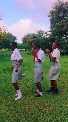 waaa wa wa wa in the waaaa wawawa in the waaaaa ft Abubaker Soweto #shorts #dance #viralvideo