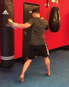 Boxing short course online 🥊 🔸Boxing stance 🔸Footwork 🔸Basic punches 🔸Boxing drills A brilliant way to increase your confidence and learning in your own time https://teambakehouse.thinkific.com/courses/boxing-fundementals | Bakehouse Boxing