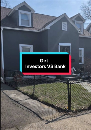 Only two investors showed up to this foreclosure auction! Can either of them outbid the bank and win this investment property!? #realestateinvestor #investmentproperty