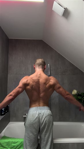 Greencard application #gym #calisthenics #fyp #gymtok