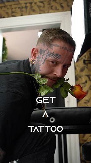Felix Bernhard Scheurer on Instagram: "🌿 Es ist die perfekte Jahreszeit für ein neues Tattoo! 🍂✨ LIKEN TEILEN SPEICHEN KOMMENTIEREN #tattoo #instagram #reel #meme #trend #viral #fyp #tattoo #tattooer Video by @paullvisuals"