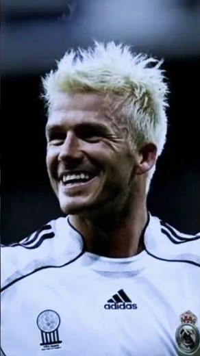 Beckham Made Crosses Look Impossible 👌 #football #ronaldino #footballshorts #soccer #skills #arsenal