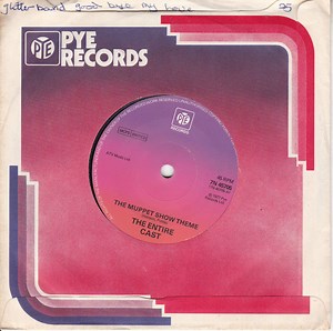 The Entire Cast - The Muppet Show Theme