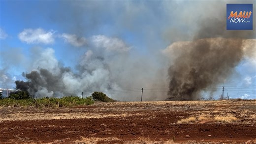 Updates: Maui brush fire in Puʻukoliʻi area of Kāʻanapali burns 33 acres; roads reopen, evacuation orders lifted, flights impacted | Maui Now