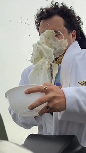 A rollercoaster ride that turned into a granola facial 😂⭐️ | Holie
