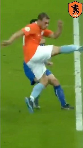 Van Bronckhorst's Line Rescue Turns Into Sneijder Magic #FootballClassics #Euro2008