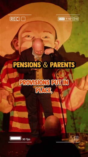 Simon Evans stand up comedy highlights — Dry wit and sharp punchlines