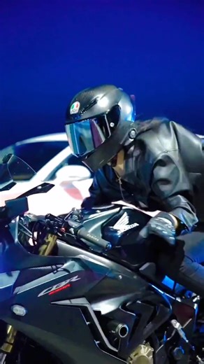 Yuya 尤雅💜 on Instagram: "Full tank, empty worries.❤️‍🔥 #youya_rider Follow for more 💗 @youya_rider Thank you for your supporting as always 💗🤗 #ridergirl #bikergirls #biker #bikelife #beautiful #rider #bikergirl #bikelady #bikelovers #fyp #foryou #explore"