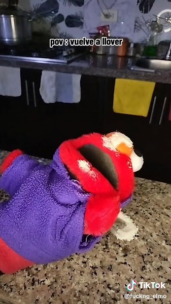 Elmo y sus aventuras en México y Colombia