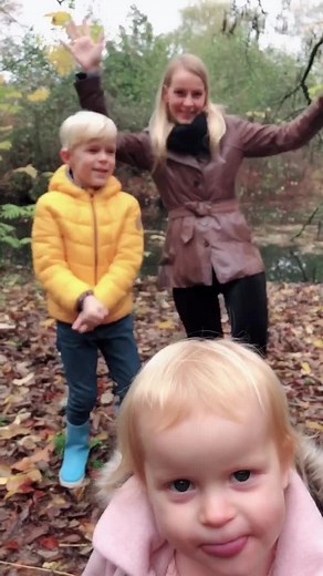 Het nieuwe account van de kids is weer geblokkeerd door TikTok. We worden er zelf helemaal TikTok van! 😢 PS: Luxy op het laatste 😂