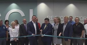 New learning center opens to serve south, central Illinois students