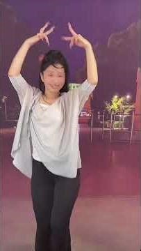 Pink Memories Finger Dance A Sweet Lyrical Hand Ballet Fengbao's Creative Performance