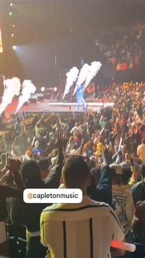 Dash ah fyah🔥🔥🔥 8/30/25 #ReggaeFestMassive 📍@barclayscenter (620 Atlantic Ave, Brooklyn, NY 11217) #capleton #kingshango #reggaefest #reggaefestmassive2025 #barclaycenter #brooklyn #dancehall #reggae #music #concert #labordayweekend | Capleton