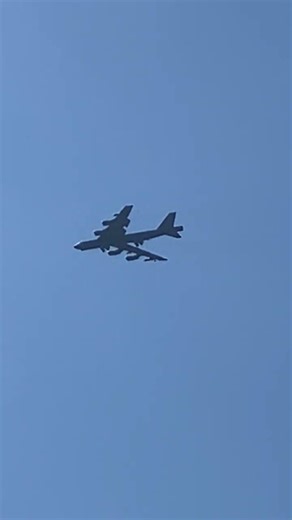 B-52 From 45 Degree Angle 1110 #mustin07 #aviation #buff #airforce #b52s #shorts #planespotting