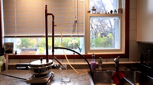 How to build a pressure cooker pot still