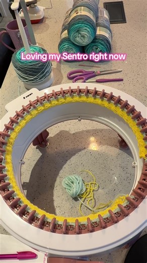 There’s so much you can do on the Sentro, let’s try panel mode! #sentroknittingmachine #knitting #sentro #yarnlovers