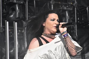 Evanescence Shares Mesmerizing New Music Video For “Yeah Right” -
