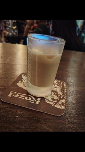 E ricordati che finché tu vivrai Se un amico è con te non ti perderai In strade sbagliate percorse da chi Non ha nella vita un amico così❤️ | Francesca Pusceddu