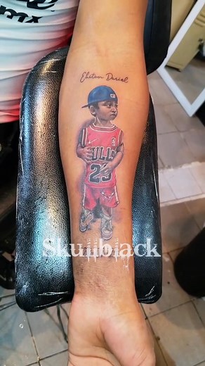 Skullblack Tatto Smoke on Reels | Facebook