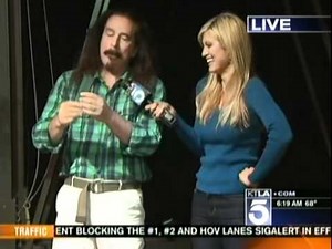 Olga Ospina - Magicopolis in Santa Monica (KTLA - April 16th 2011)