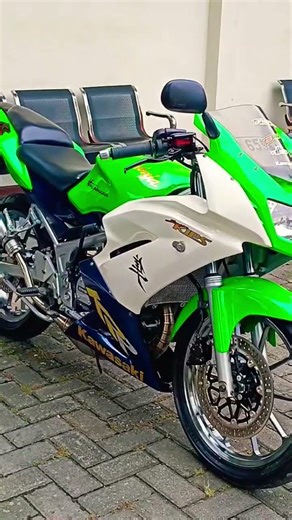 nijju numpang lewat dulu gaes.... uhhhhuyyy