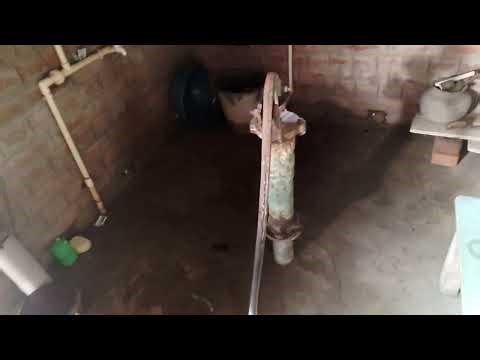 How to operate a water hand pump for the first time. How to operate a hand pump in home ⛽#youtube