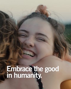 551K views · 1.2K reactions | Discover the joy of connecting with others and embrace the boundless compassion within humanity. Together, let's create a brighter, more caring world, one act of kindness at a time. #Hellohumankindness | Dignity Health | Facebook