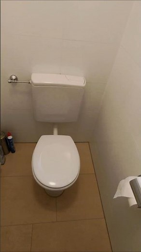 WC Wasser läuft nicht? Geberit Aufputz-Spülkasten – Schwimmerventil gängig gemacht (provisorisch)