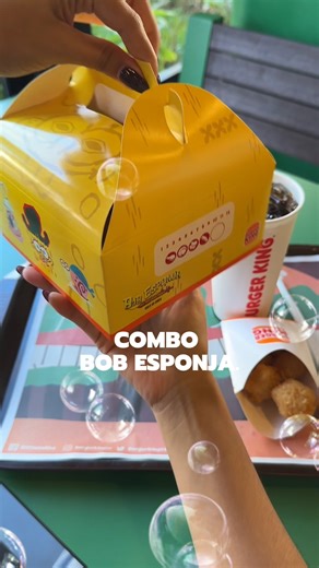 Para que conste: esta Cangreburger no es cuadrada. 🤣 Pero ¿ya la probaron? 👑🍔🦀 | Burger King Costa Rica