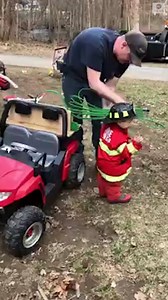 13M views · 600K reactions | FIREFIGHTER IN TRAINING: A little boy in New York practices carrying a hose to become a firefighter one day—just like his dad! https://abcn.ws/2KvOAVb | ABC News | Facebook