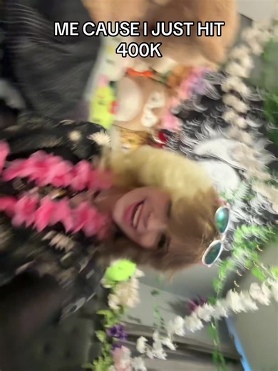 THANK YOU ALL SO MUCH FOR SUPPORTING ME!! 💕💕🫶🏻#400K #alttiktok #07 #17 #alternative #fashion #enbyl0s3r