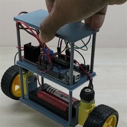 Webuildpro India on Instagram: "self balancing robot mini project using pid controller mpu6050 arduino by @webuildpro"