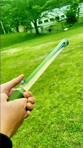竹と風船で手作りのおもちゃの銃を作る. #diy #bamboo
