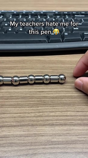 Make it back into a pen before your teacher noticed its not iust a pen 😂 #magneticballs #gadgets #fidgetstoys #satisfying