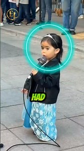 2-Year-Old Girl SHOCKS Everyone Singing “Let It Go” 🎤❄️#shorts