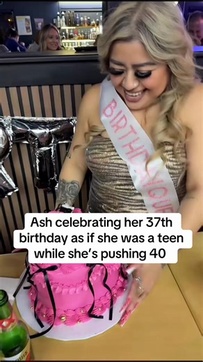 #ashtrevino #fyp #xybca #nunu #ashtrevinoupdates almost 40 acting like a teenager, embarrassing. 🤣